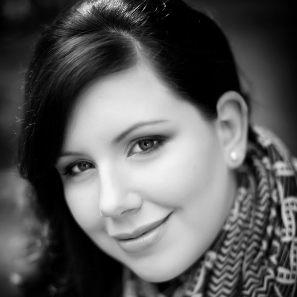 Meet your Posher, Marina - Picture 1 of 1